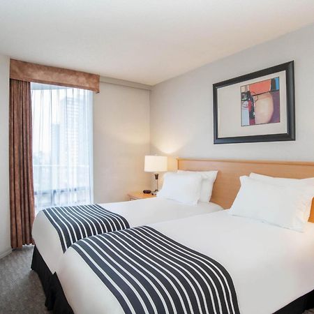 Sandman Suites Vancouver on Davie Extérieur photo