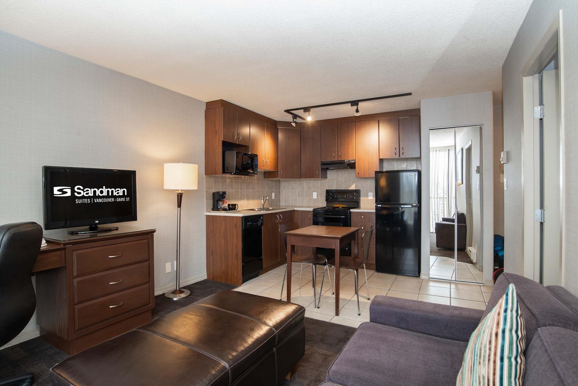 Sandman Suites Vancouver on Davie Extérieur photo