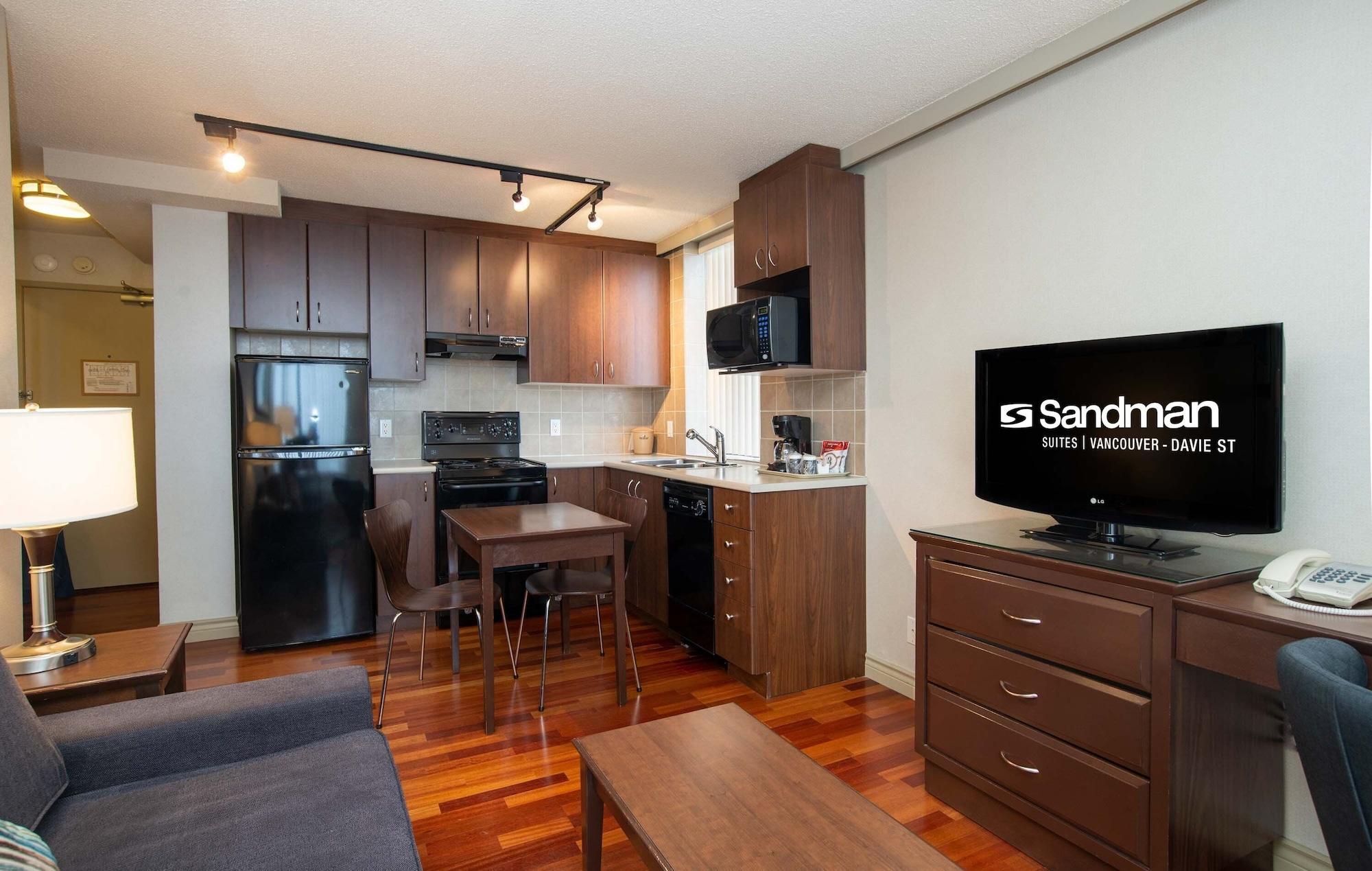 Sandman Suites Vancouver on Davie Extérieur photo