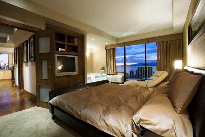 Sandman Suites Vancouver on Davie Extérieur photo